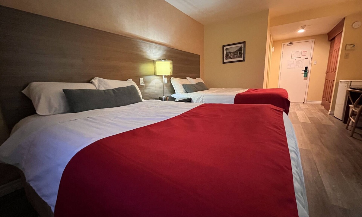 Cowansville Hotel | Hotel Cowansville