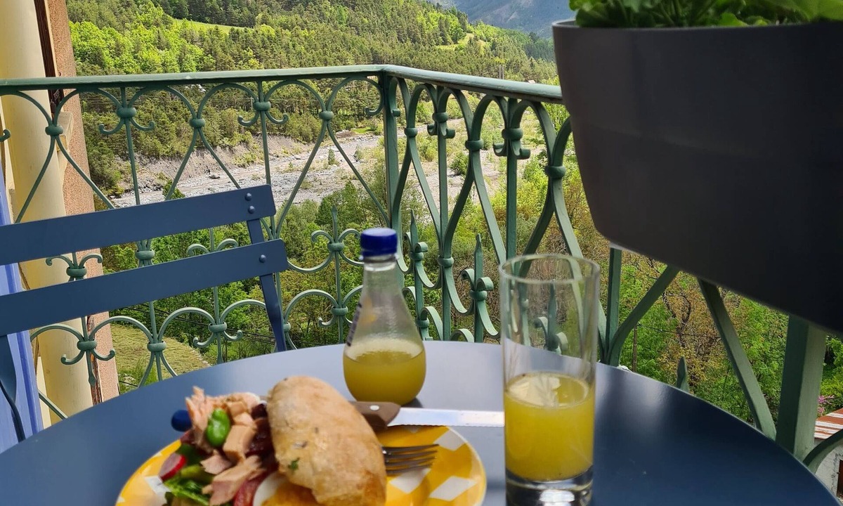Saint-Martin-dʼEntraunes Bed & Breakfast | Hotel des etrangers
