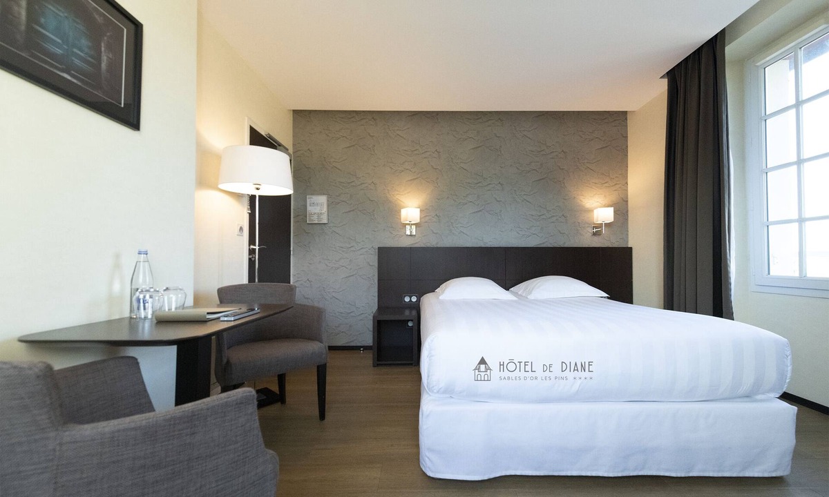 Sables-d'Or-les-Pins Hotel | Hotel De Diane