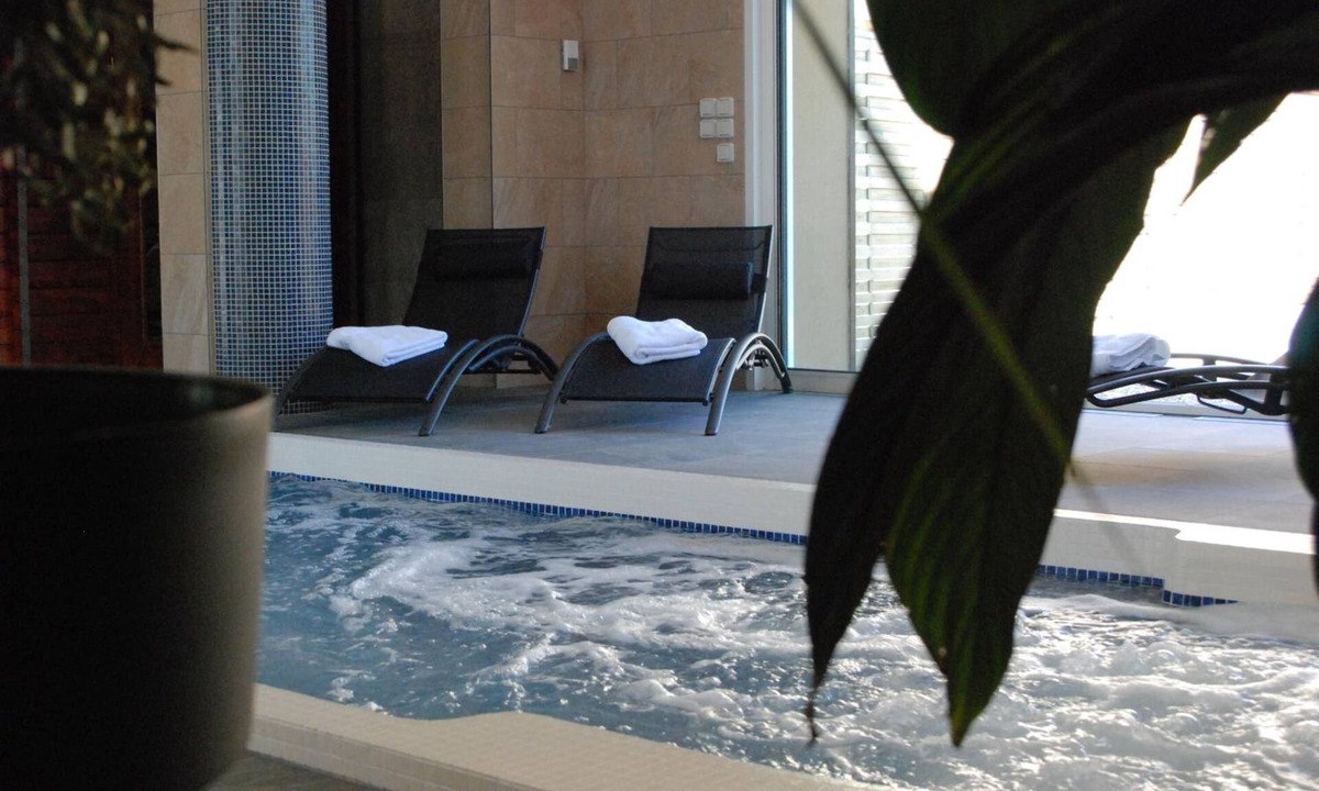 Pontorson Hotel | Hotel de France