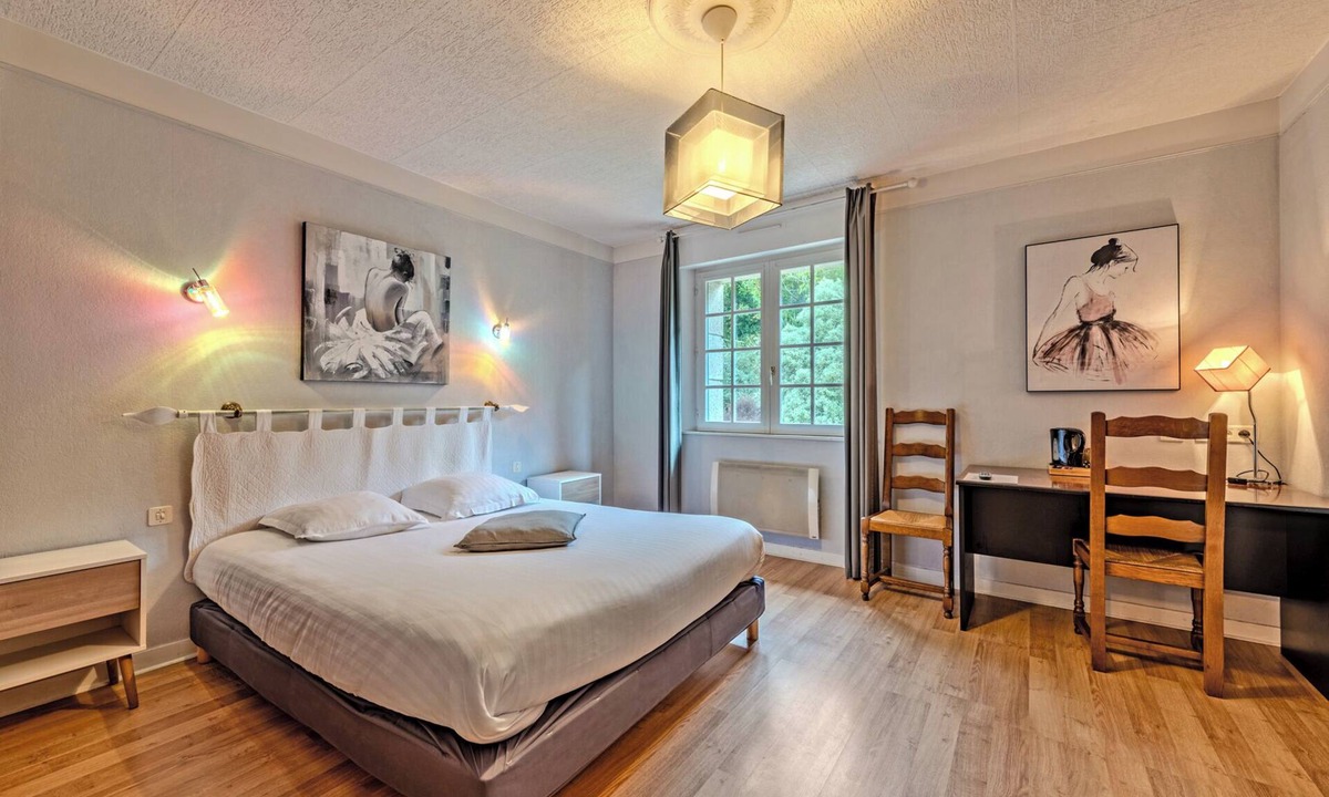 Rive Droite Hotel | Hotel De la Corniche