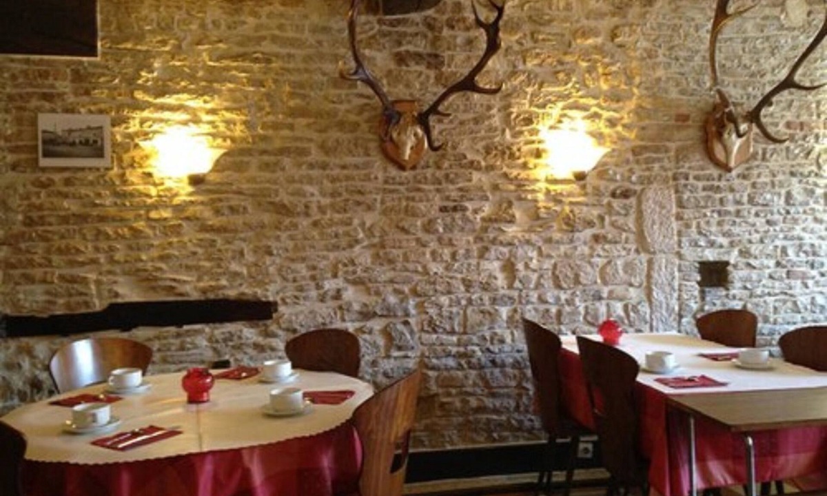Bar-sur-Aube Hotel | HOTEL DE LA POMME D'OR