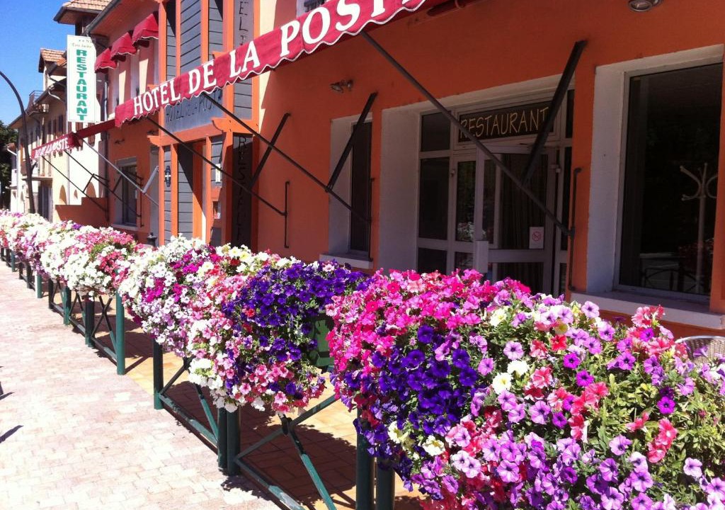 Espinasses Hotel | Hotel De La Poste