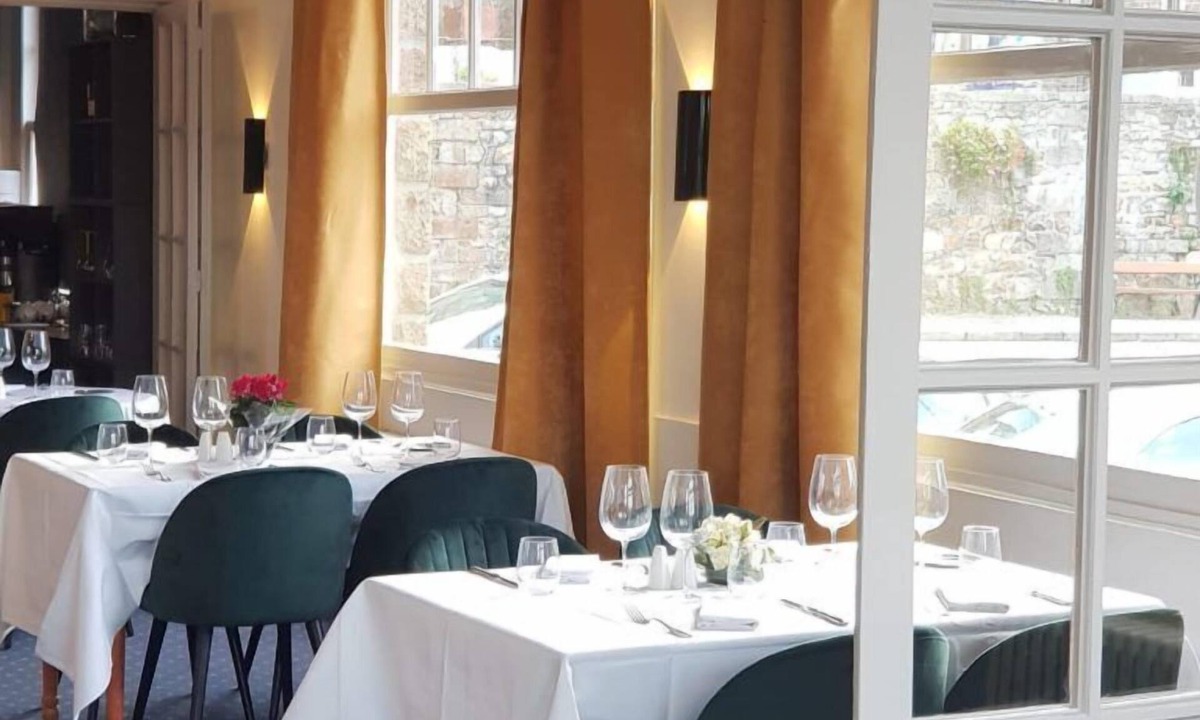 Mortain Hotel | Hotel de la Poste