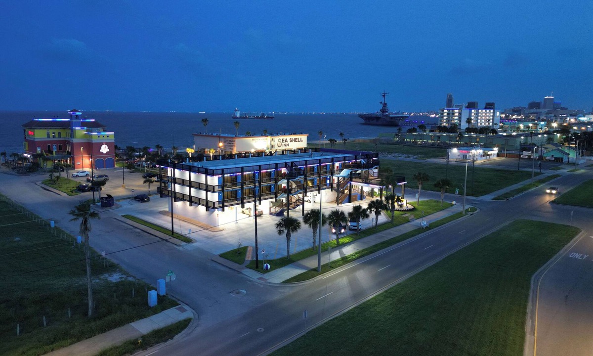 North Beach Hotel | Hotel De Ville