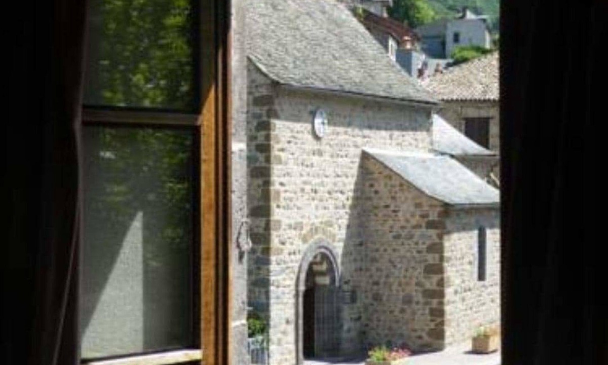 Ferrieres-Saint-Mary Hotel | Hotel des Voyageurs