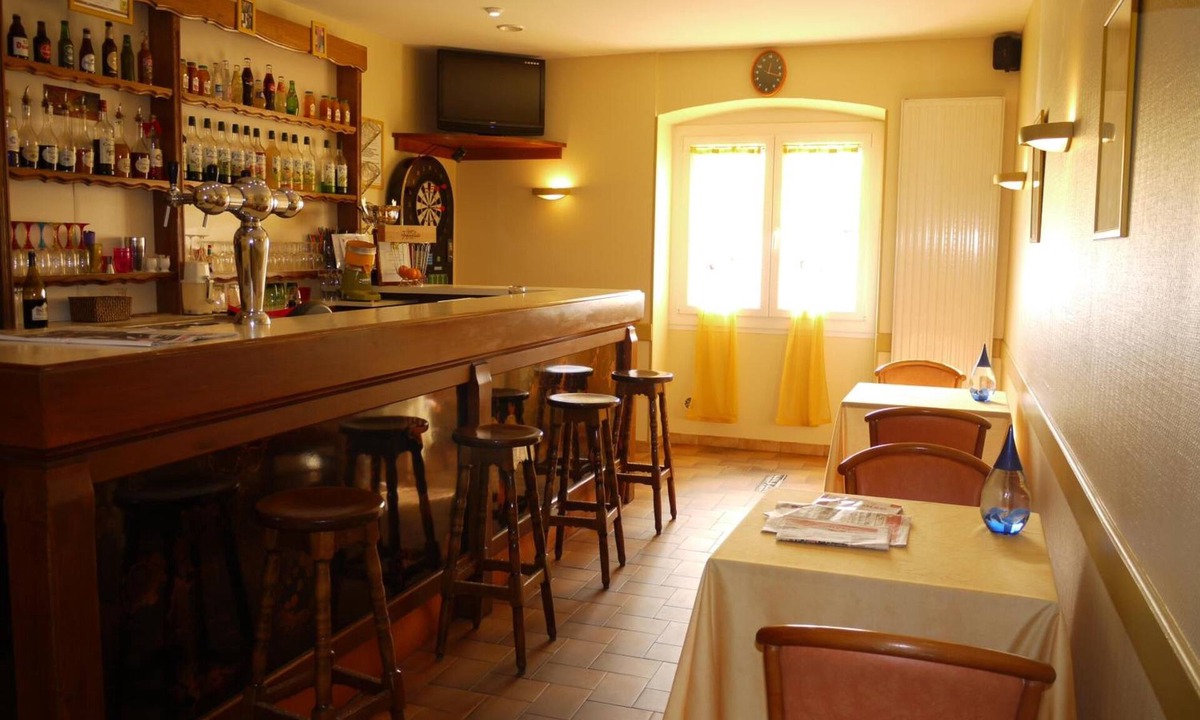 Livron-sur-Drome Hotel | Hotel des Voyageurs