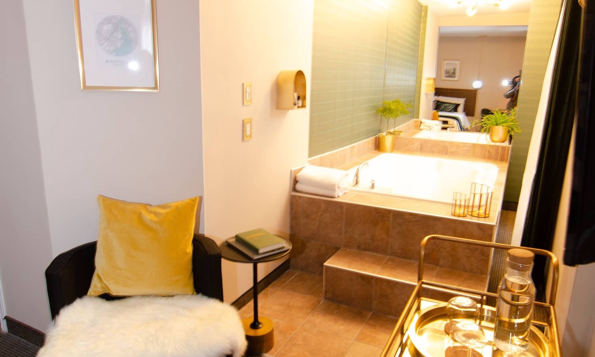 Sainte-Marie Hotel | Hotel Dorion