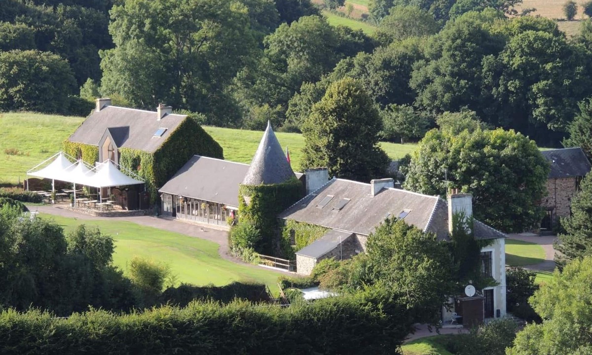 Clecy Hotel | Hotel du Golf de Clécy