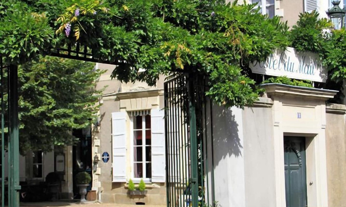 Downtown Angers Hotel | Hotel du Mail