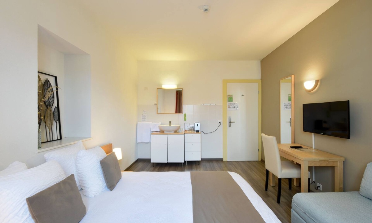 Lausanne Hotel | Hotel du Marche