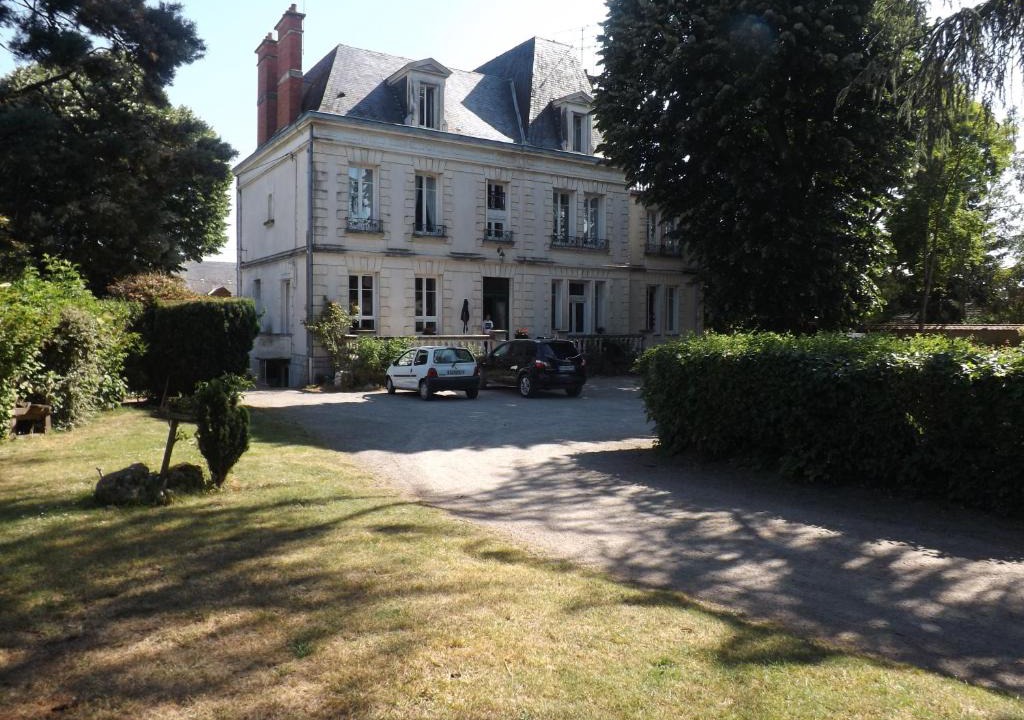 Sancoins Hotel | Hotel Du Parc