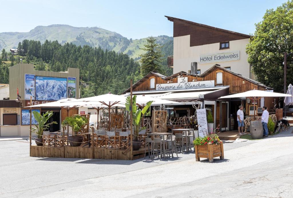 Saint-Etienne-de-Tinee Hotel | Hotel Edelweiss