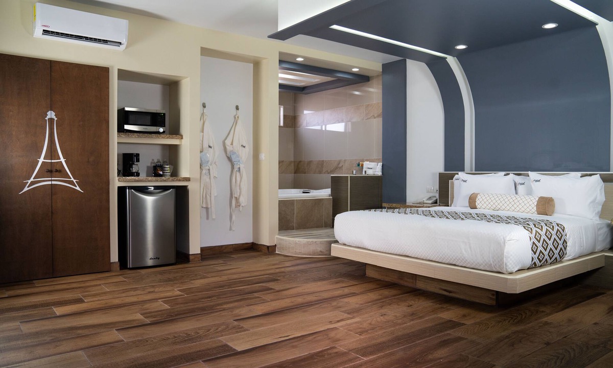 Zona Centro Hotel | Hotel Eiffel