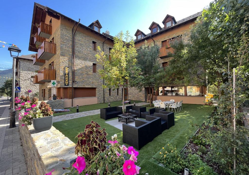 Espot Hotel | Hotel Els Encantats