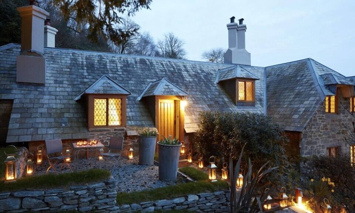 Saint Ann's Chapel Hotel | Hotel Endsleigh