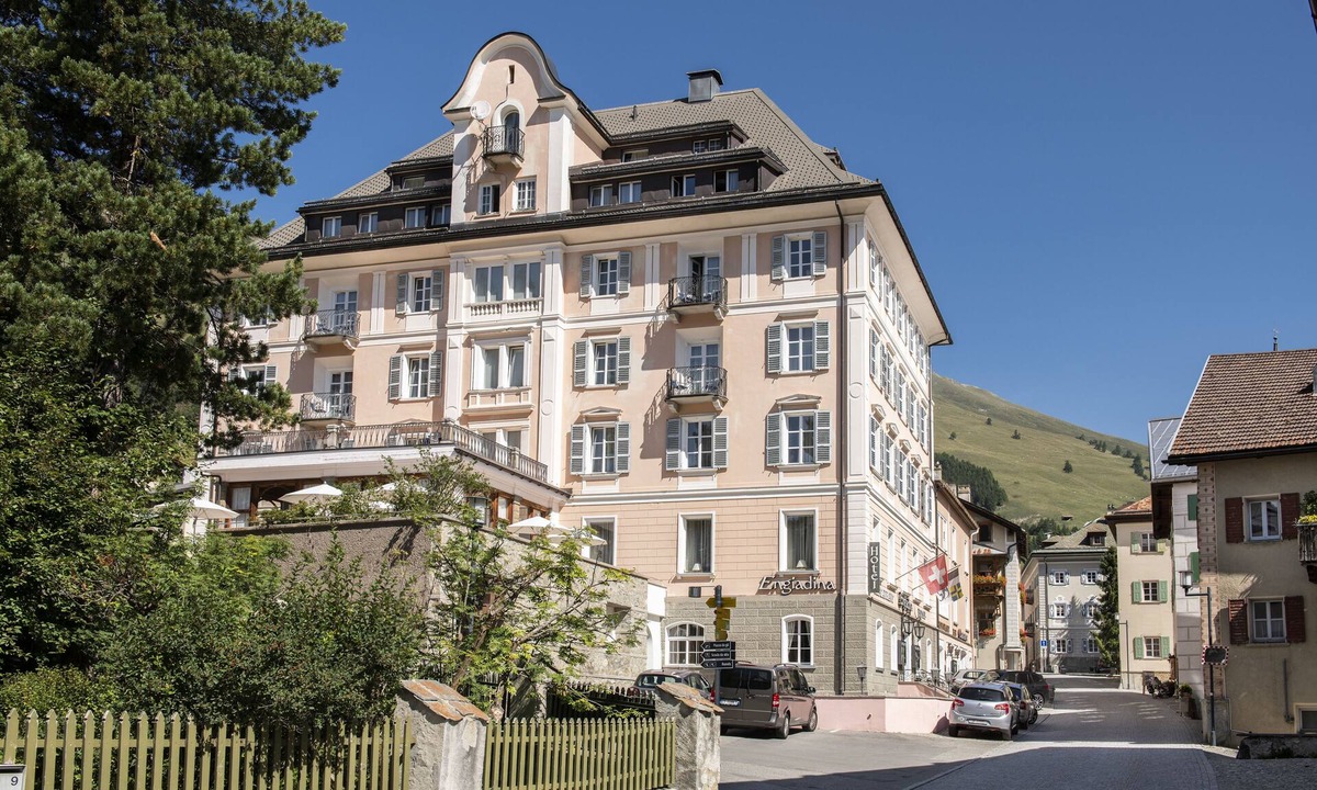 Zuoz Hotel | Hotel Engiadina