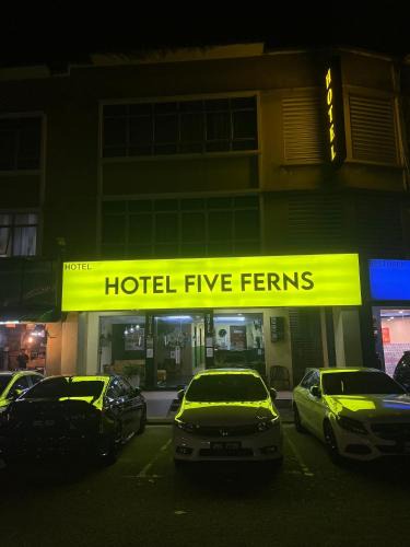 Bandar Baru Bangi Hotel | Hotel Five Ferns at Bandar Baru Bangi near UKM and Bangi Sentral