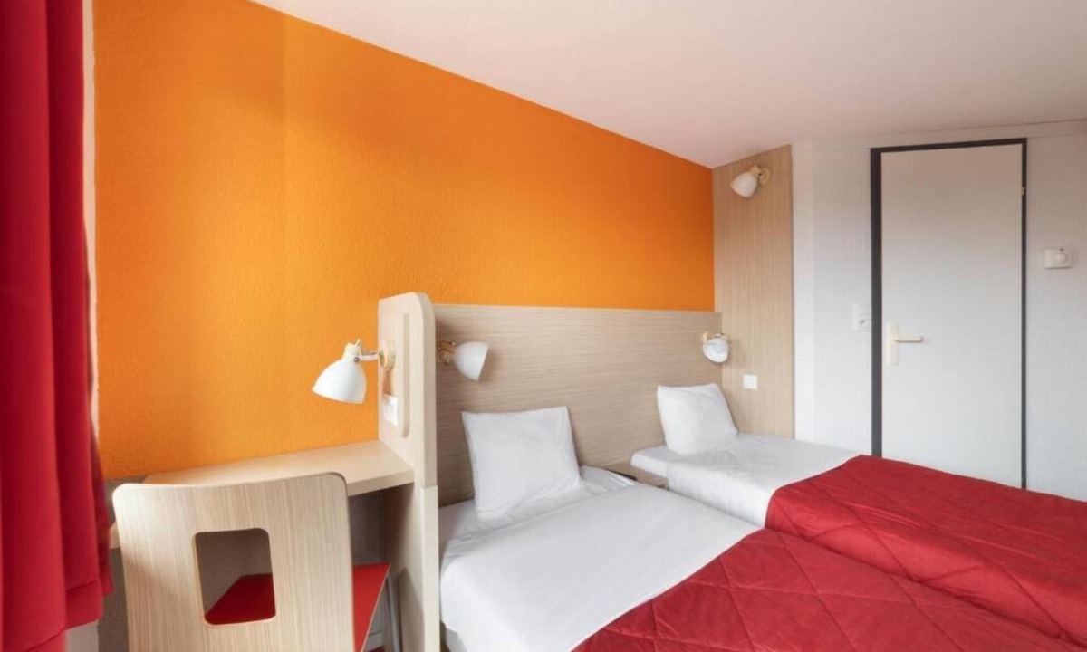 Fleury-Merogis Hotel | HOTEL FLEURY EX PREMEIRE CLASSE