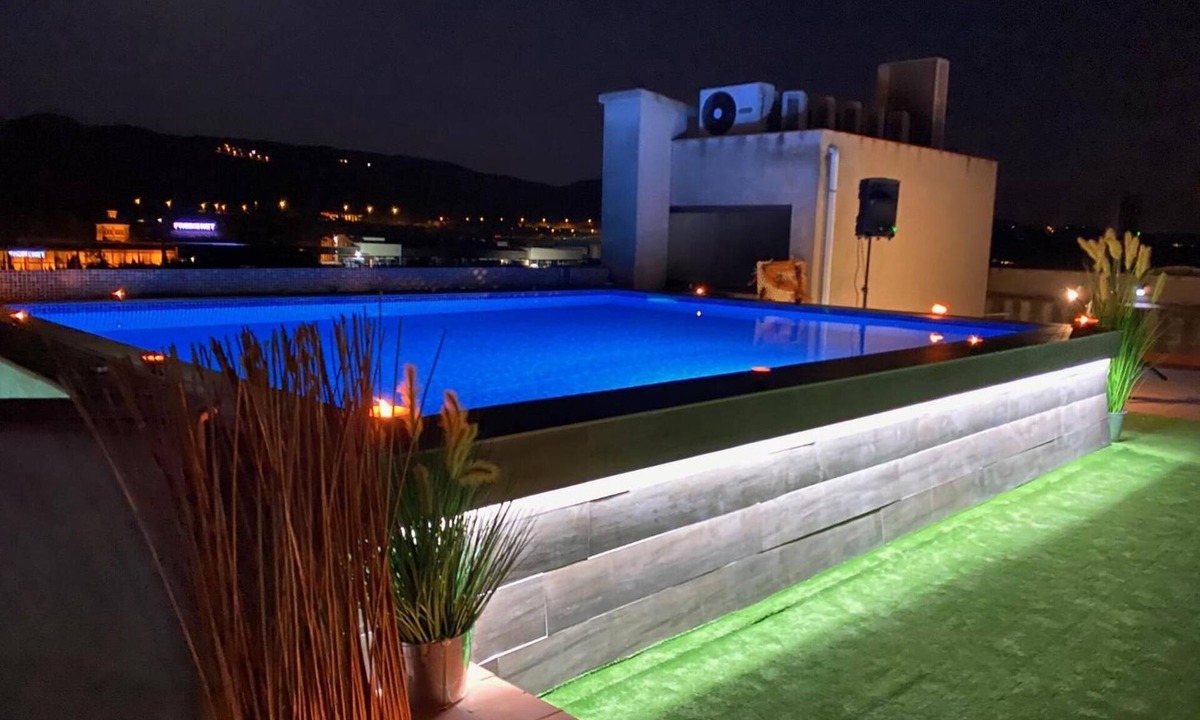 San Sadurni Hotel | Hotel Fonda Neus