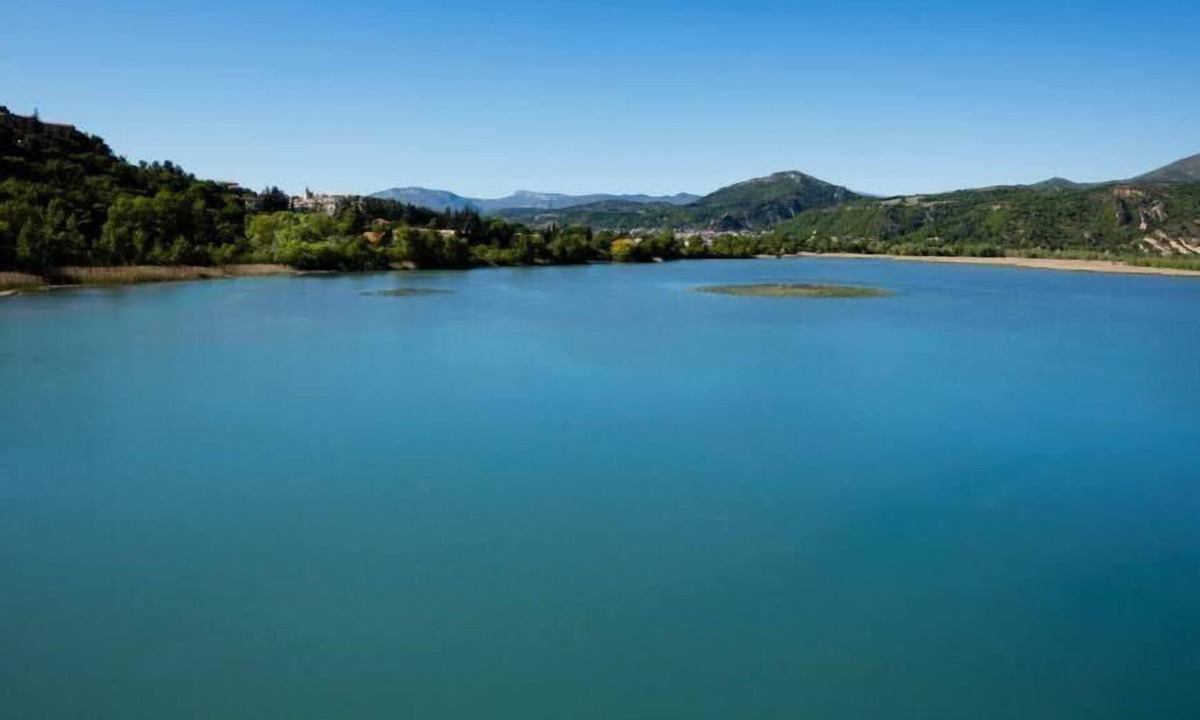 Chateau-Arnoux-Saint-Auban Apartment | Hotel du Lac