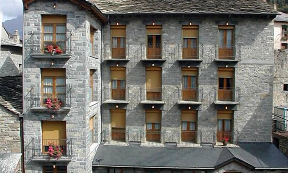 Broto Hotel | Hotel Gabarre