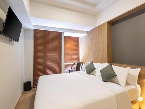 Old Jakarta Hotel | Hotel GOLDEN TULIP ESSENTIAL PIK2 JAKARTA