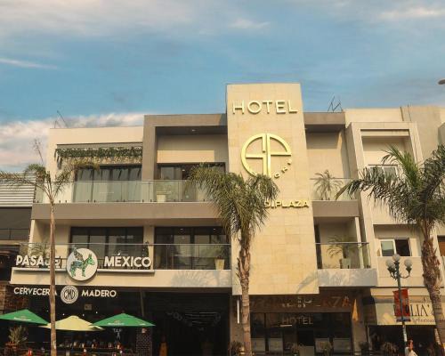 Avenida Revolucion Hotel | Hotel Grand One Plaza