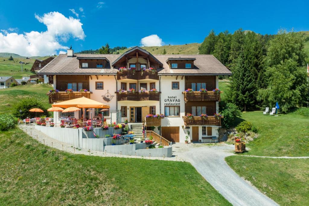 Vella Hotel | Hotel Gravas Lodge - Das Hotel für Gäste mit Hund