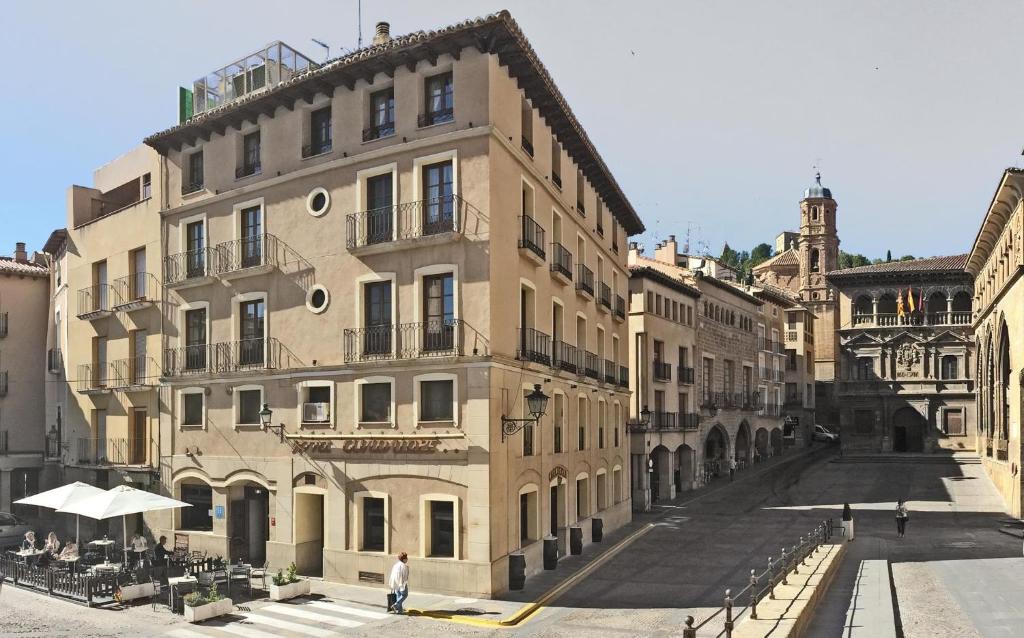 Alcaniz Hotel | HOTEL GUADALOPE