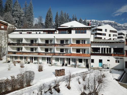 Waldhaus Flims Apartment | Hotel Haus am Waldrand