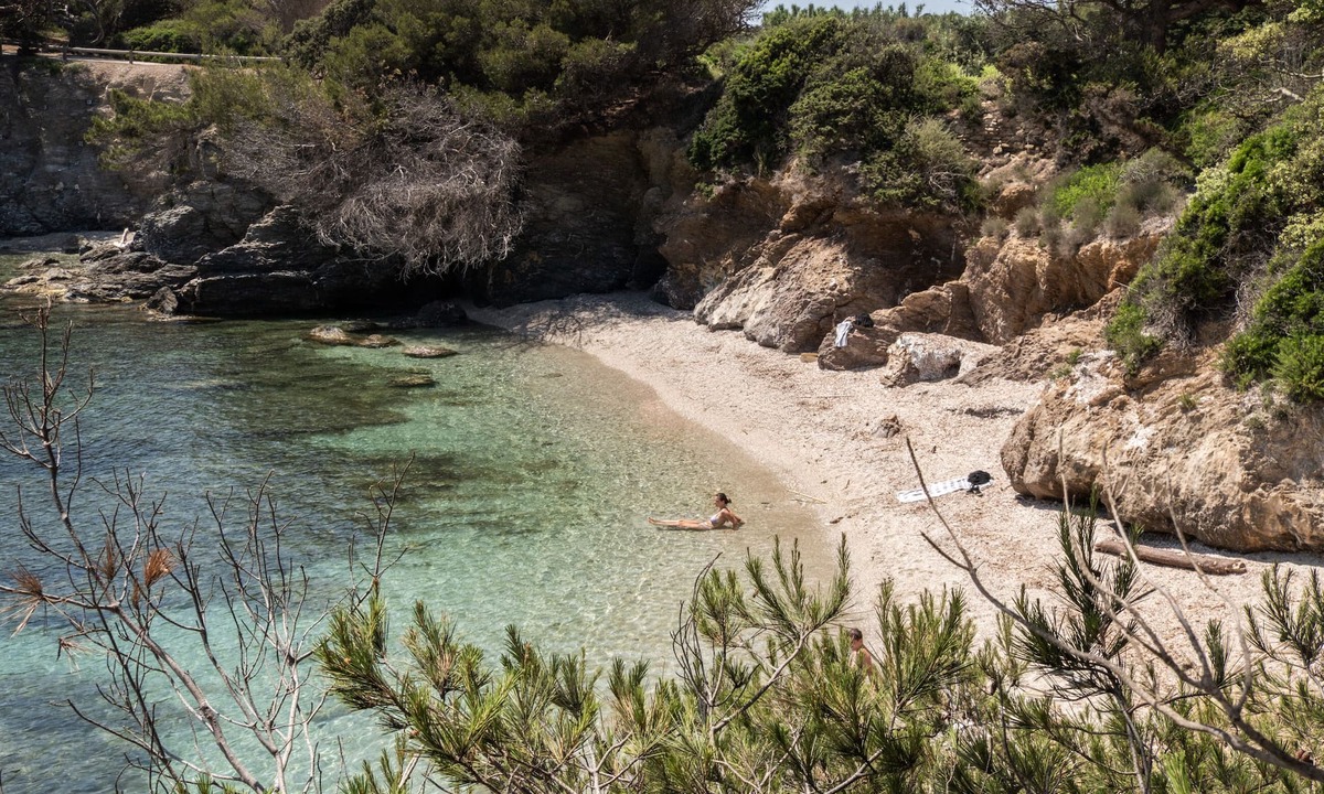 Six-Fours-les-Plages Hotel | Hotel Helios & Spa