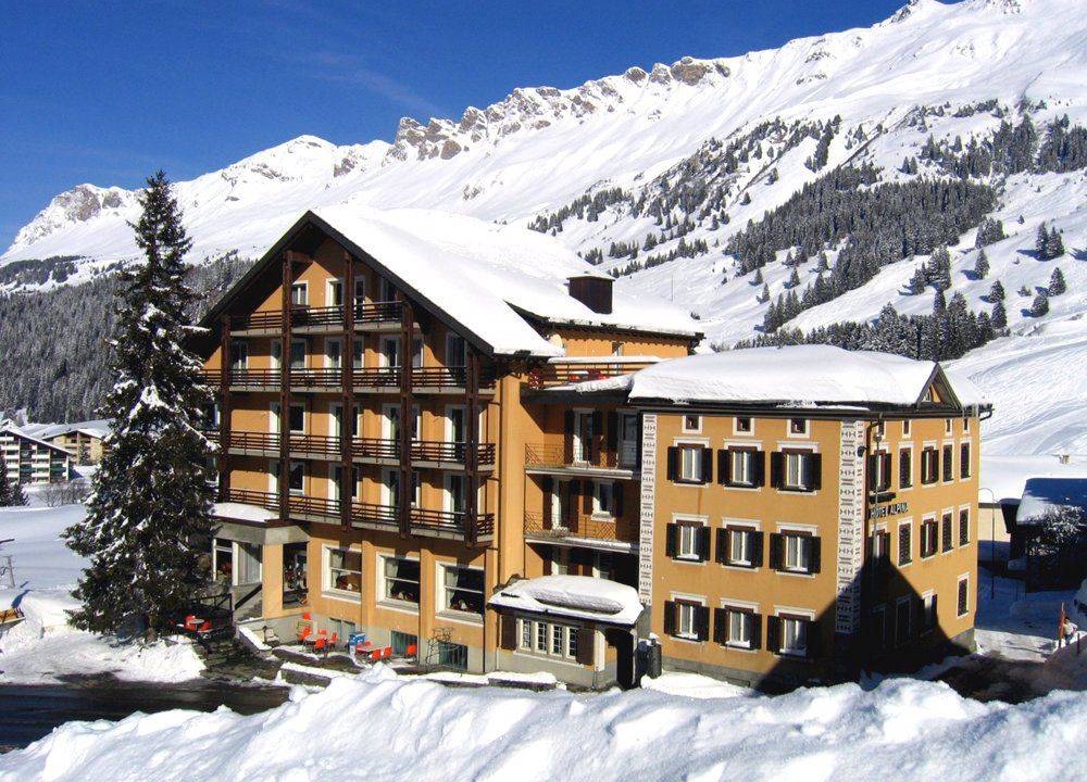 Parpan Hotel | Hotel ∙ Hotel Alpina - INCL. LIFT PASS Double room/addl. bed, bath/wc (Deluxe), HB