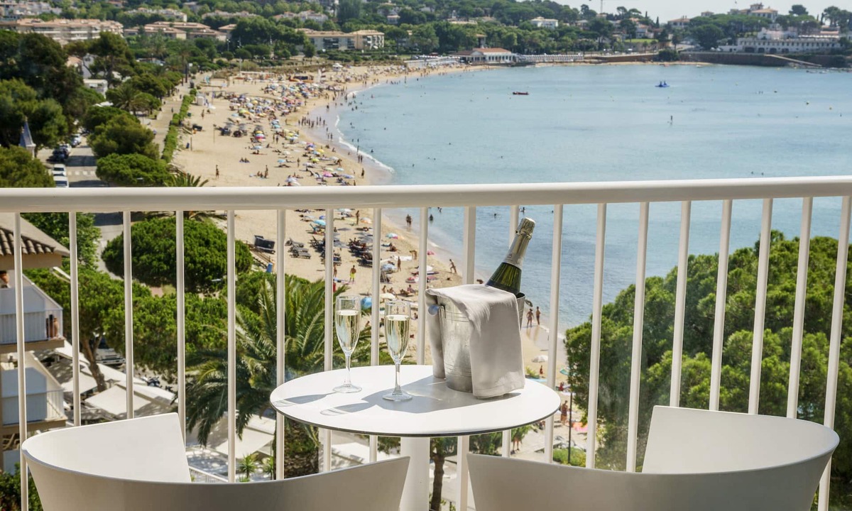 Sant Feliu de Guixols Hotel | Hotel ILUNION Caleta Park