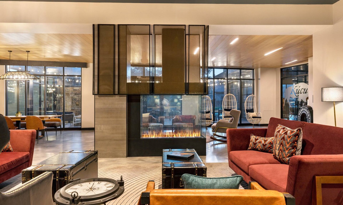 Silverthorne Hotel | Hotel Indigo Silverthorne by IHG