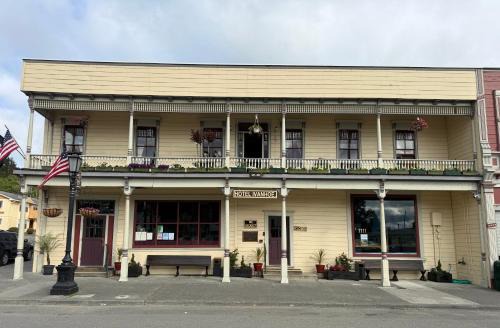 Ferndale Main Street Historic District Hotel | Hotel Ivanhoe