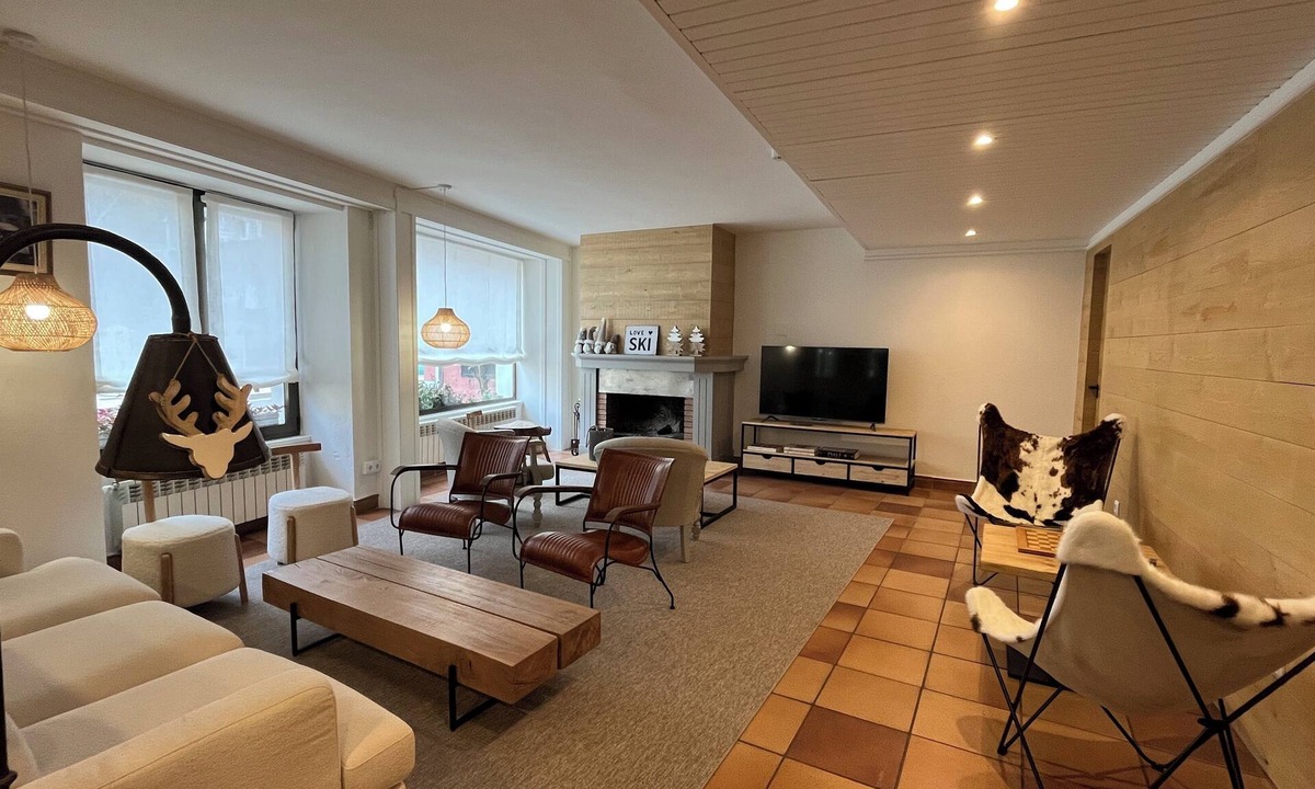 Les House | Hotel Joan Canejan