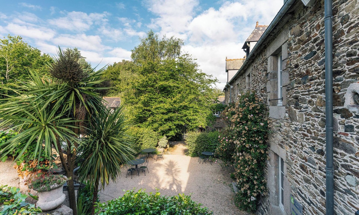 Minihy-Treguier Hotel | Hotel Kastell Dinec'h