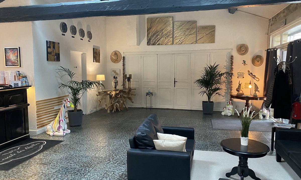 Rognonas Hotel | Hotel L'Escale des Alpilles