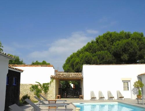 Le Bois-Plage-en-Re Hotel | Hotel L'Océan