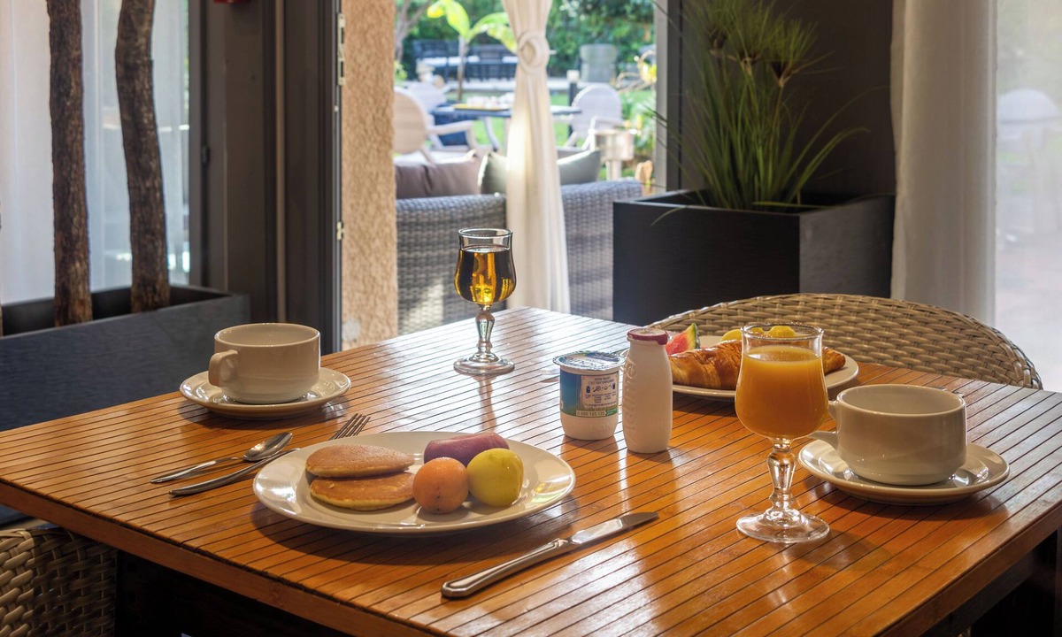 Taussat Hotel | Hotel L'Océana