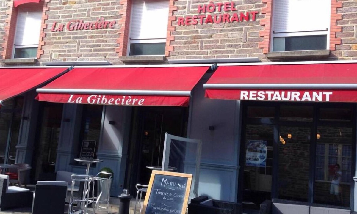 Loheac Hotel | Hotel La Gibeciere