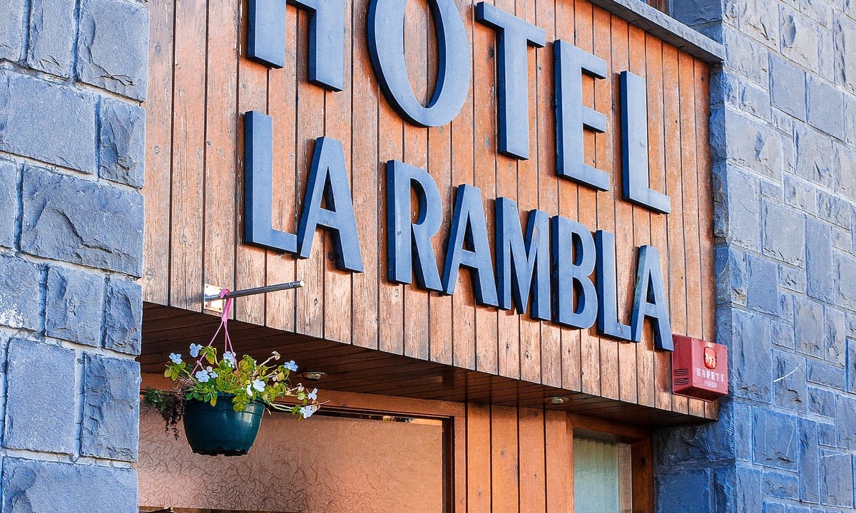 Biescas Hotel | Hotel La Rambla