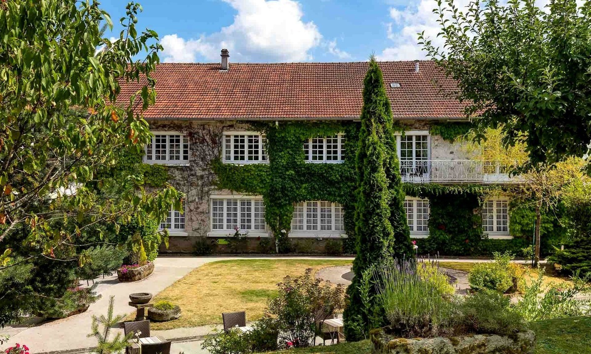 Aurillac Hotel | Hotel La Thomasse