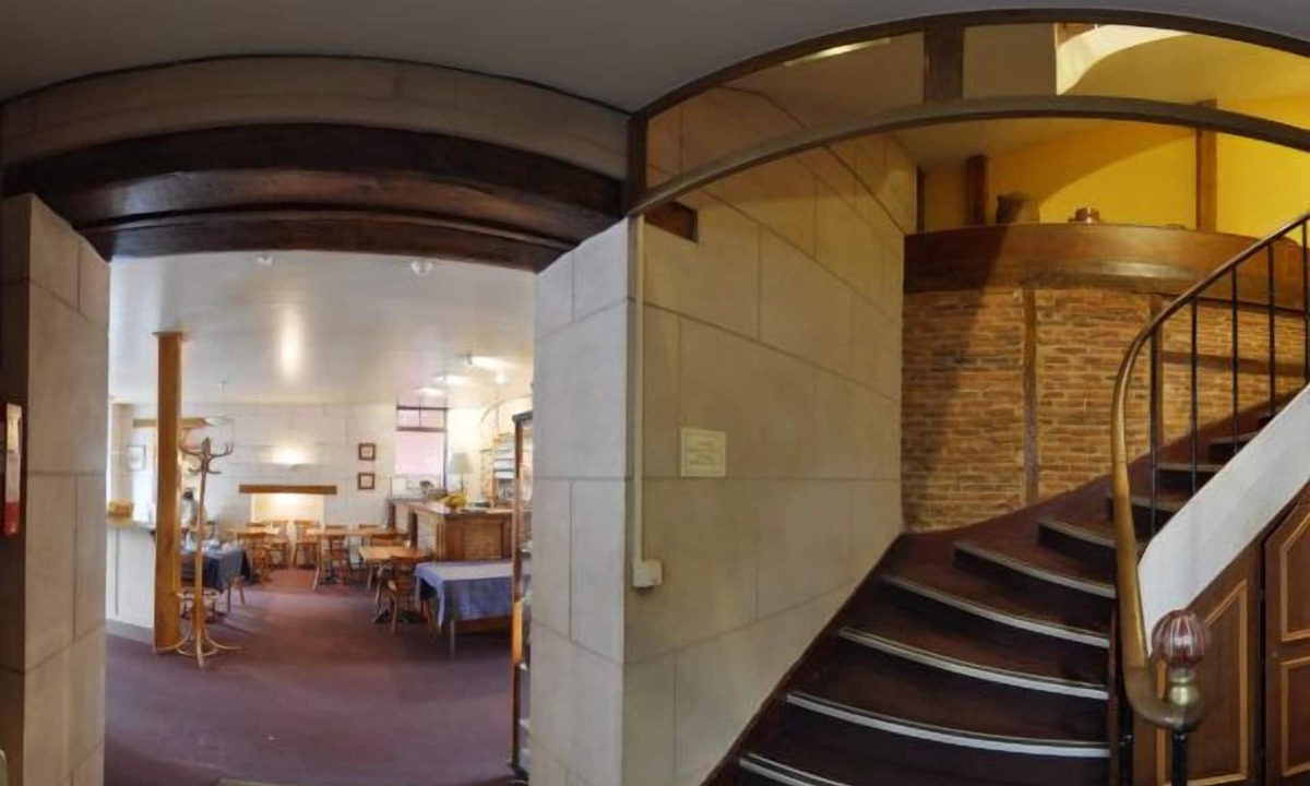 Sille-le-Guillaume Hotel | Hotel Le Bretagne