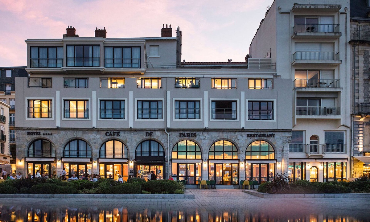 Biarritz City Centre Hotel | Hotel Le Café de Paris