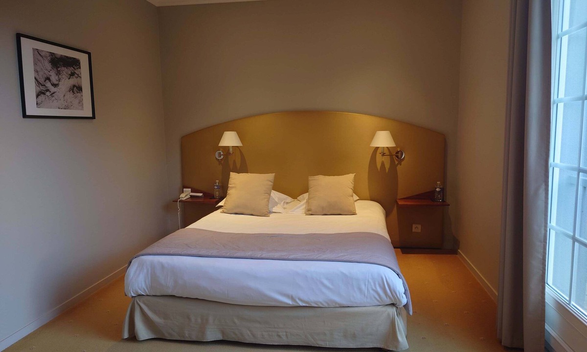 Forges-les-Eaux Hotel | Hotel Le Continental