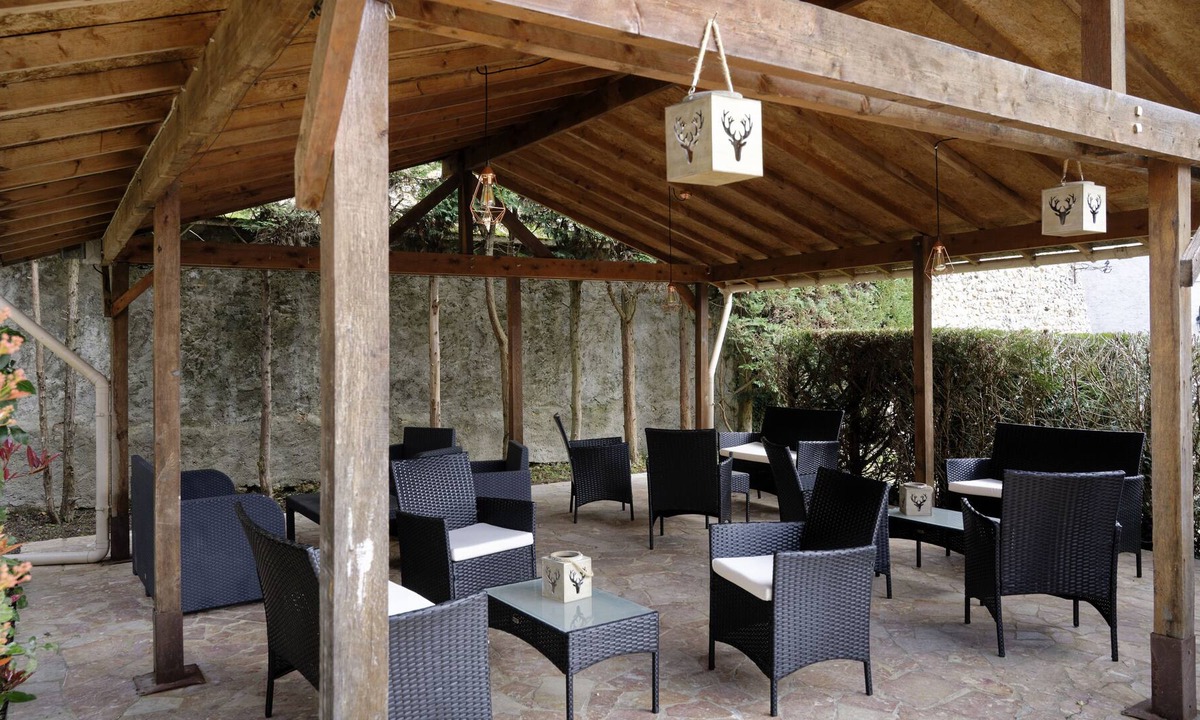 Nonancourt Hotel | Hotel Le Grand Cerf