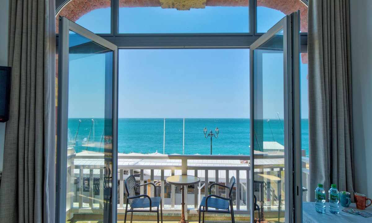 Etretat Hotel | Hotel Le Rayon Vert