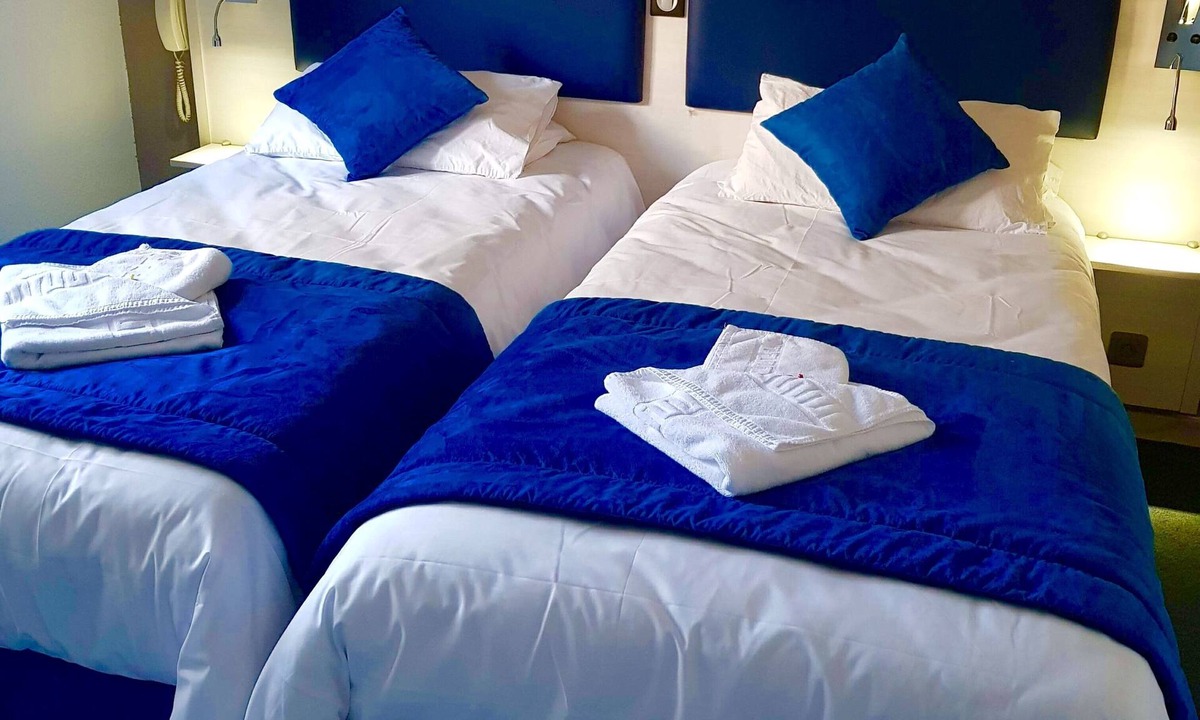 Puget-Theniers Hotel | Hotel Les Alizés